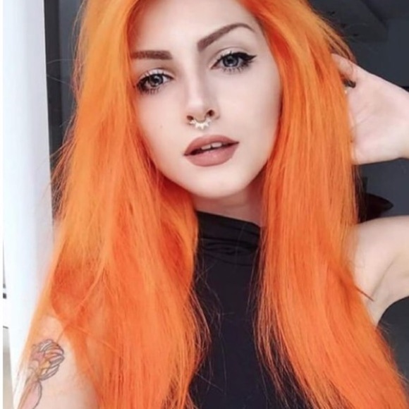 💫CAROLINA 24” ORANGE STRAIGHT LACE FRONT WIG*NWT*